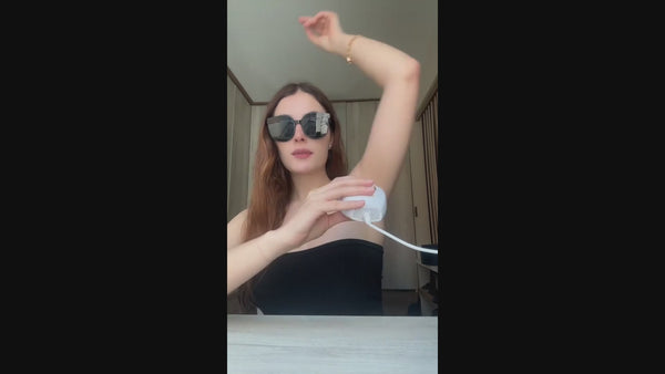 Laura D.